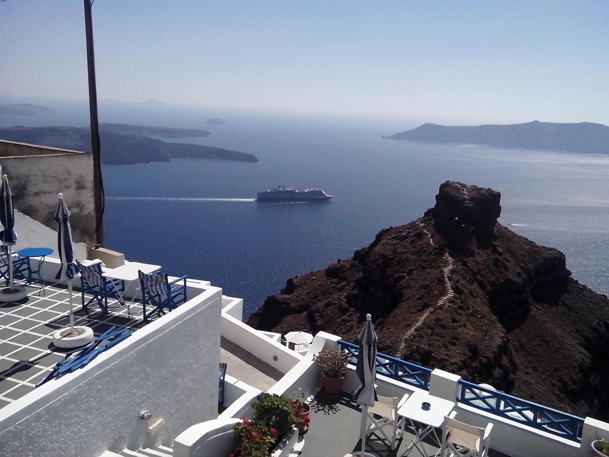 Annio Santorini Apartment Imerovigli  Bilik gambar